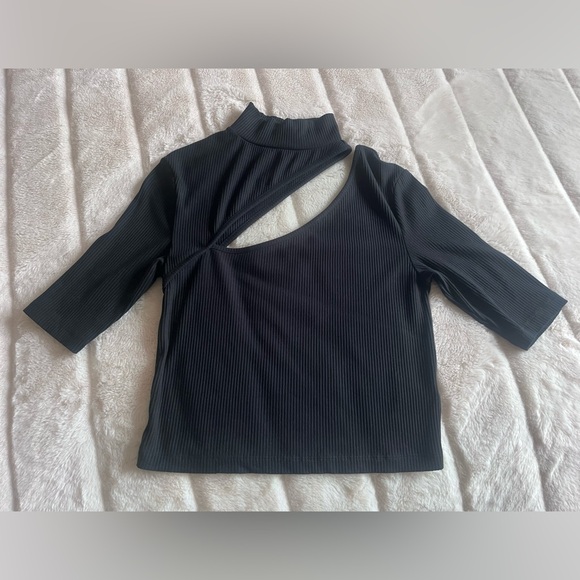 Oak + Fort cropped mock neck cutout top - Picture 5 of 5